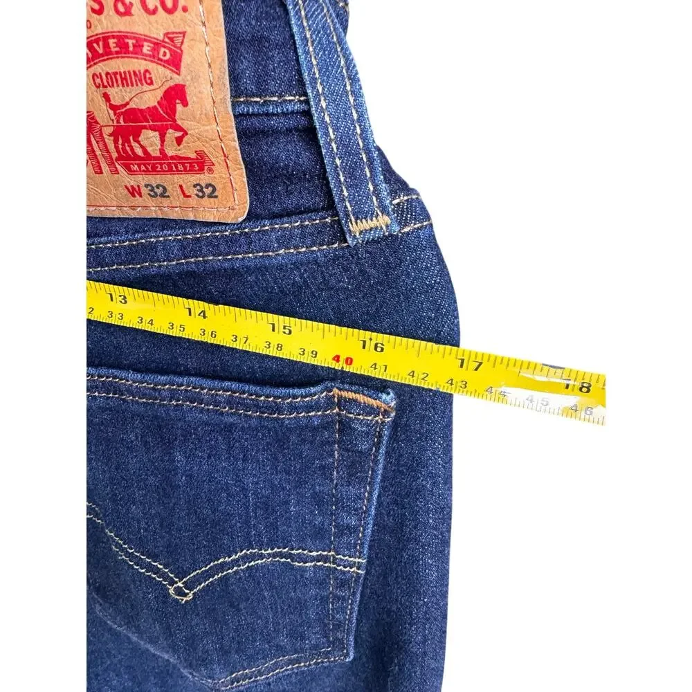 Levis elevate your